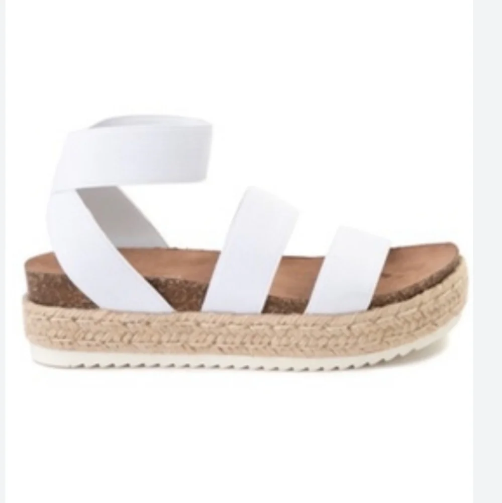 Madden Girl Espadrille Sandal New in Box Size 10 White - Picture 1 of 3